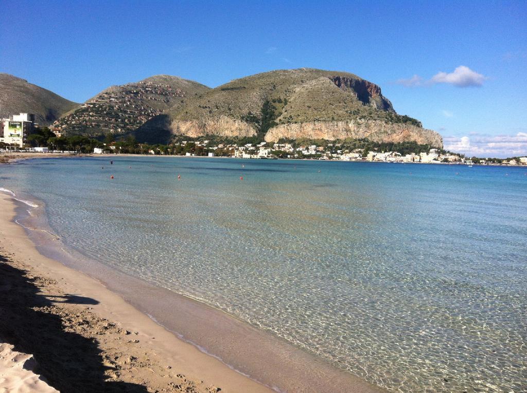 Appartamento Alla Cala Палермо Екстериор снимка
